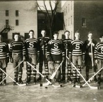 8ja-b Scits 2018.035.235a Hockey Team 1928-9